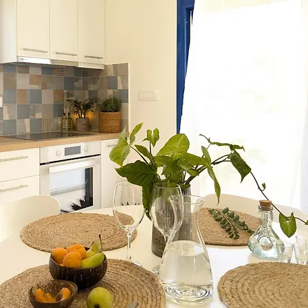 Holiday home Blue White House Tourloti
